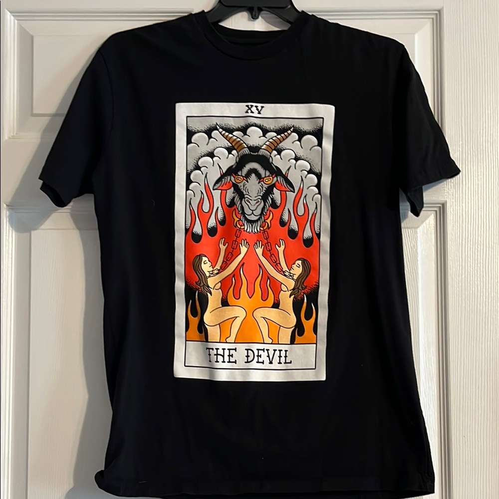 Black Graphic Tarot Card T-Shirt